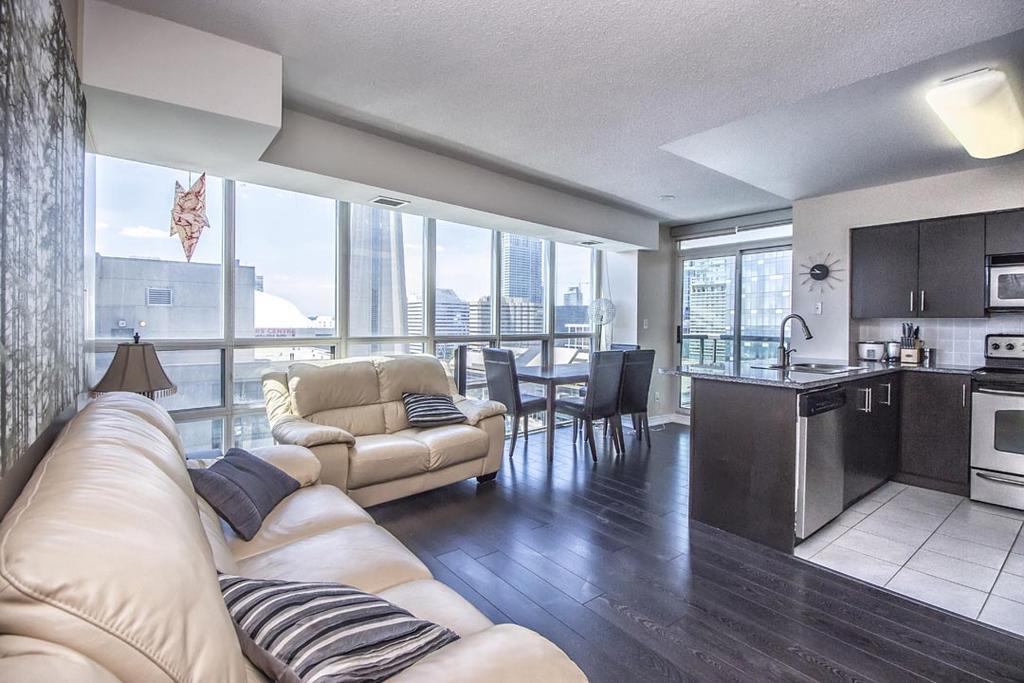 Napa Furnished Suites At Cn Tower & Maple Leaf Square Toronto Chambre photo