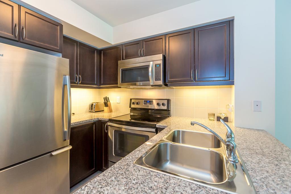 Napa Furnished Suites At Cn Tower & Maple Leaf Square Toronto Chambre photo