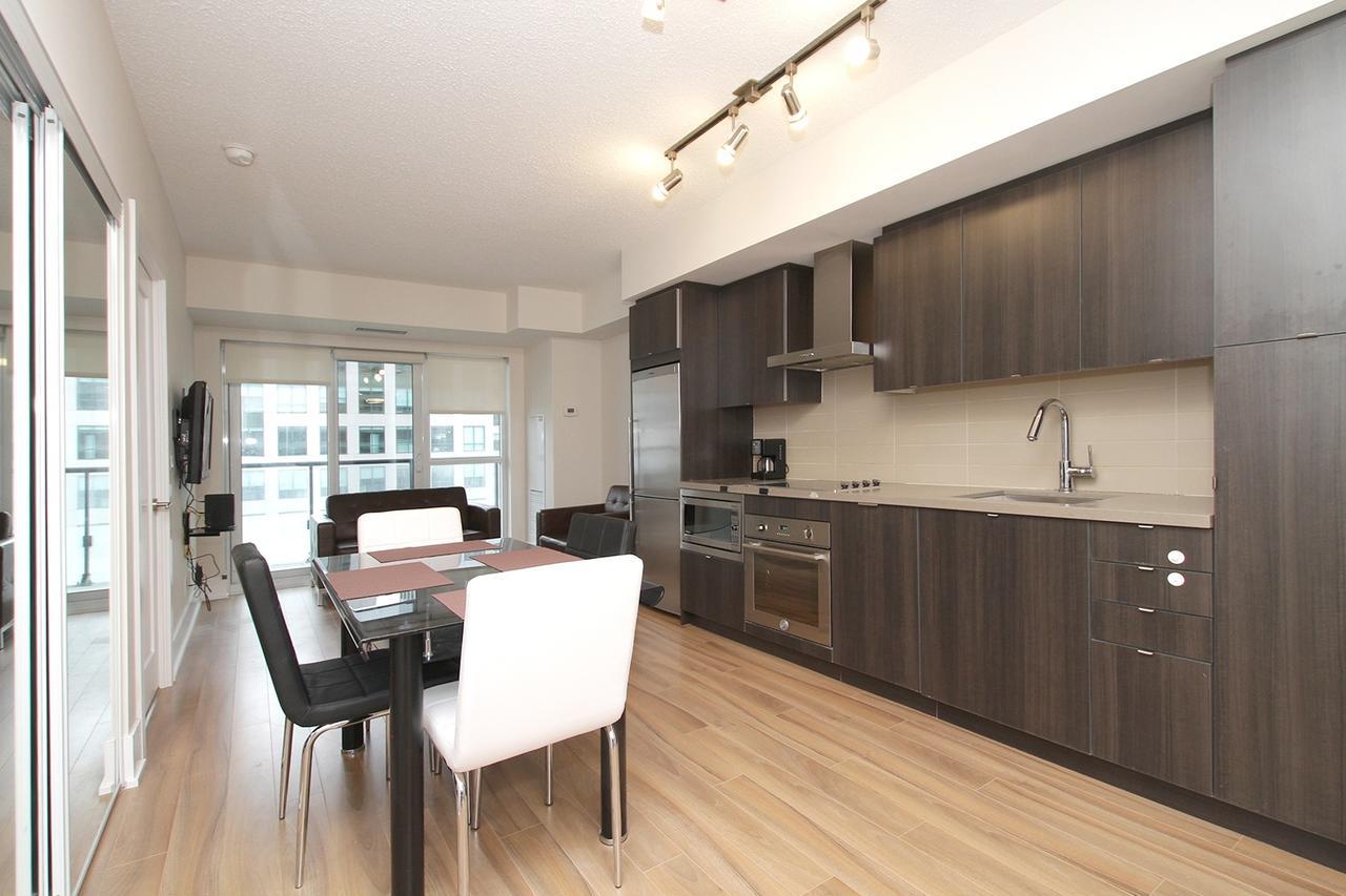 Napa Furnished Suites At Cn Tower & Maple Leaf Square Toronto Extérieur photo