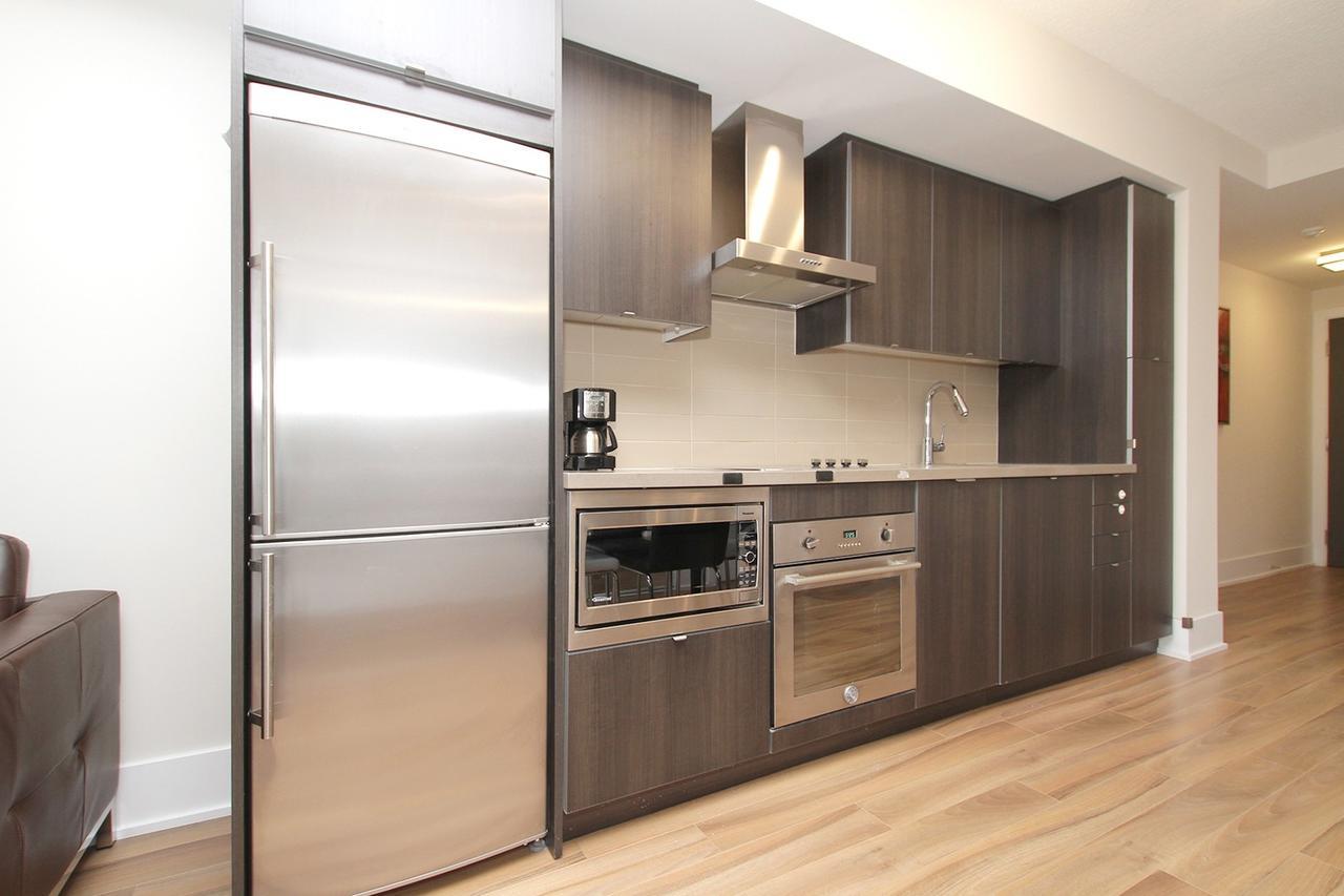 Napa Furnished Suites At Cn Tower & Maple Leaf Square Toronto Extérieur photo