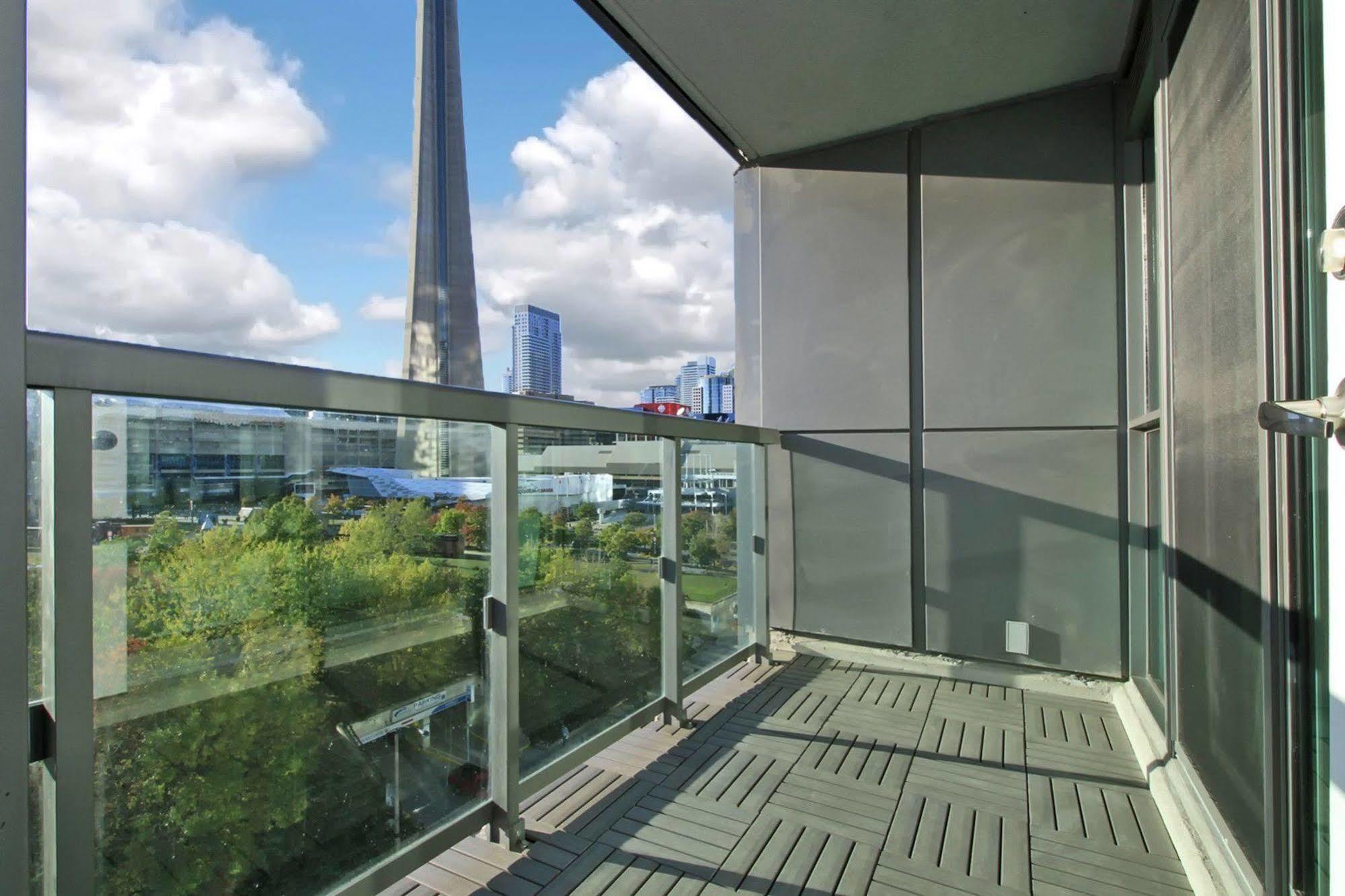 Napa Furnished Suites At Cn Tower & Maple Leaf Square Toronto Extérieur photo