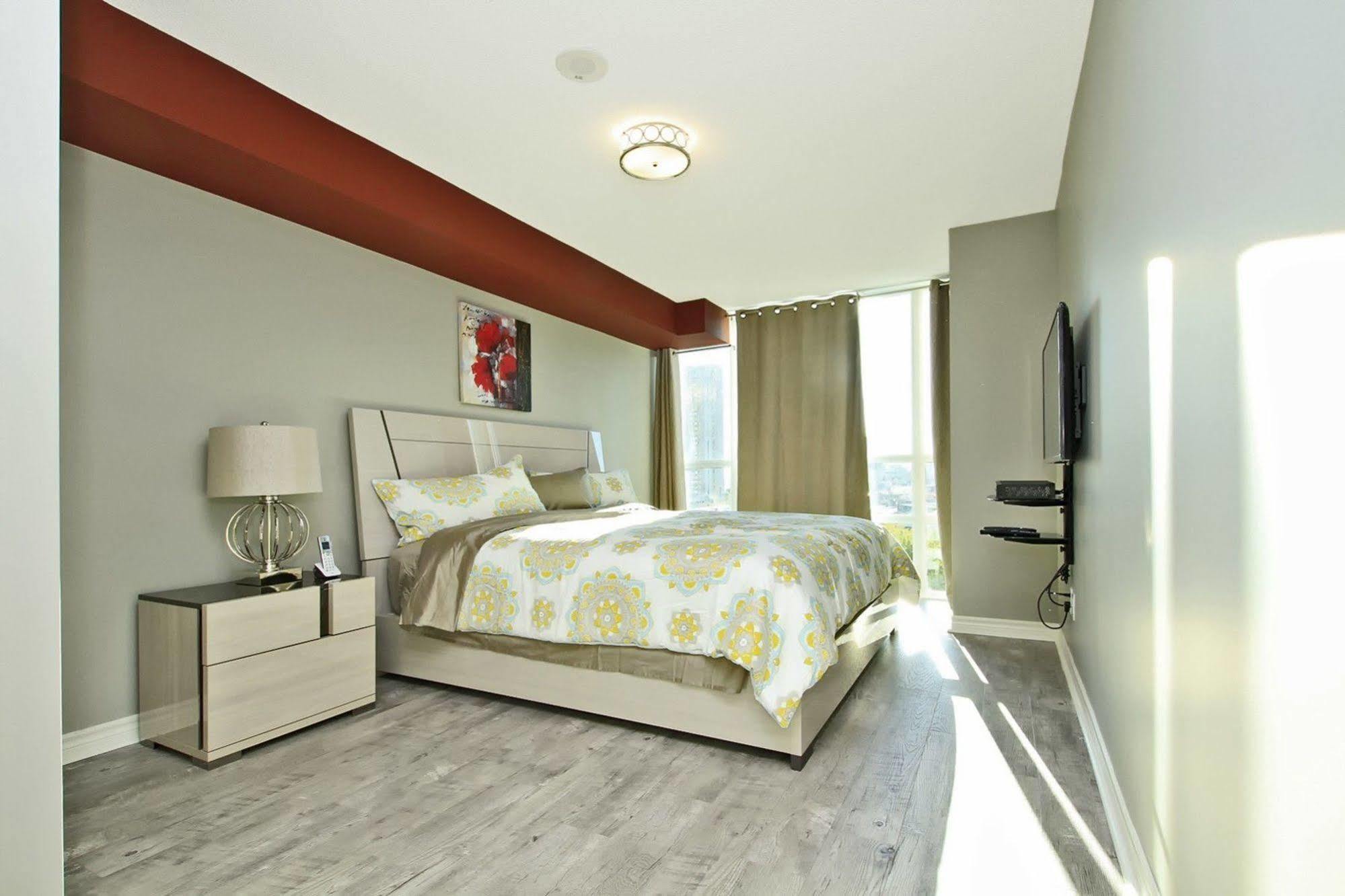 Napa Furnished Suites At Cn Tower & Maple Leaf Square Toronto Extérieur photo