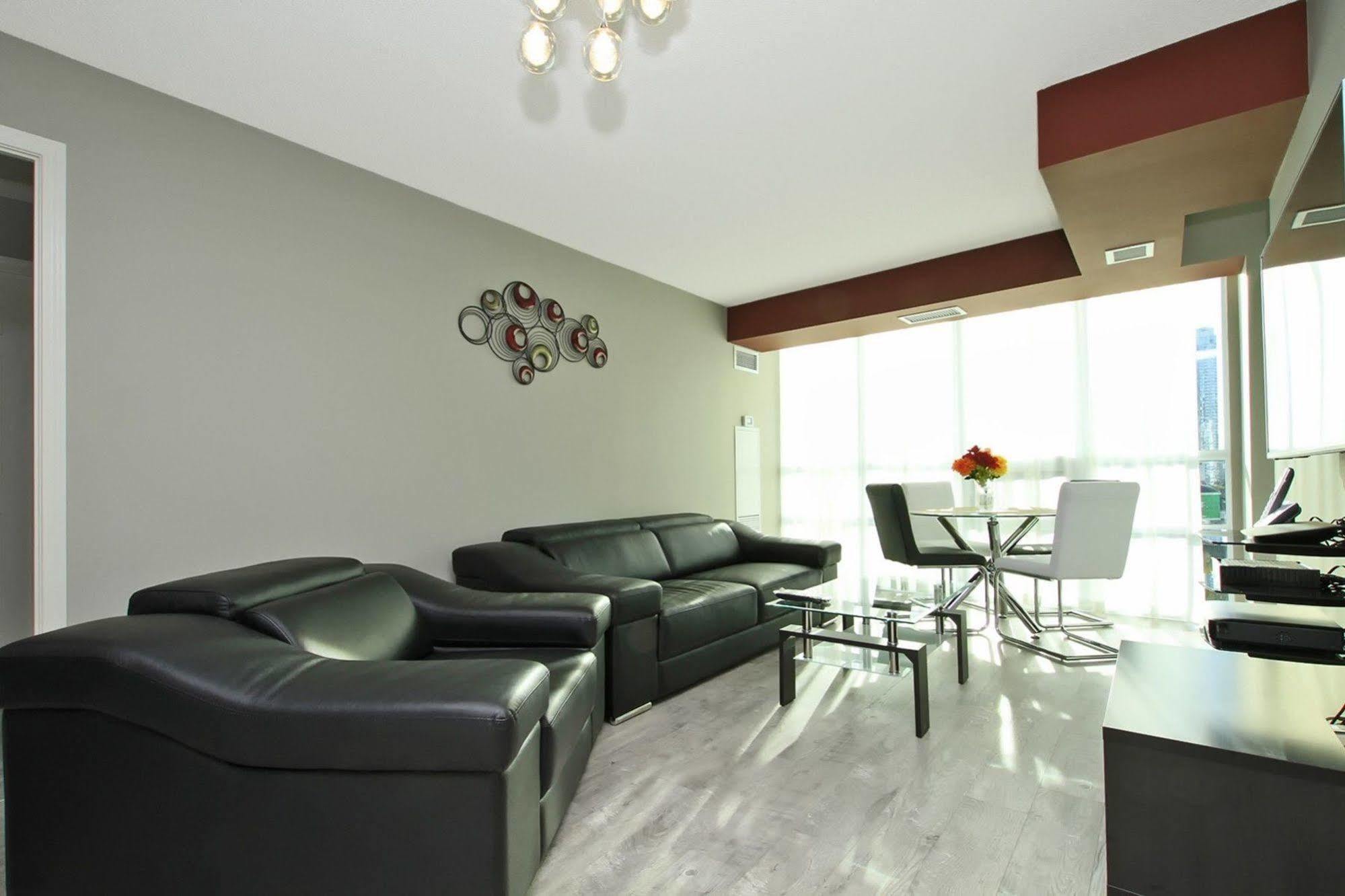 Napa Furnished Suites At Cn Tower & Maple Leaf Square Toronto Extérieur photo
