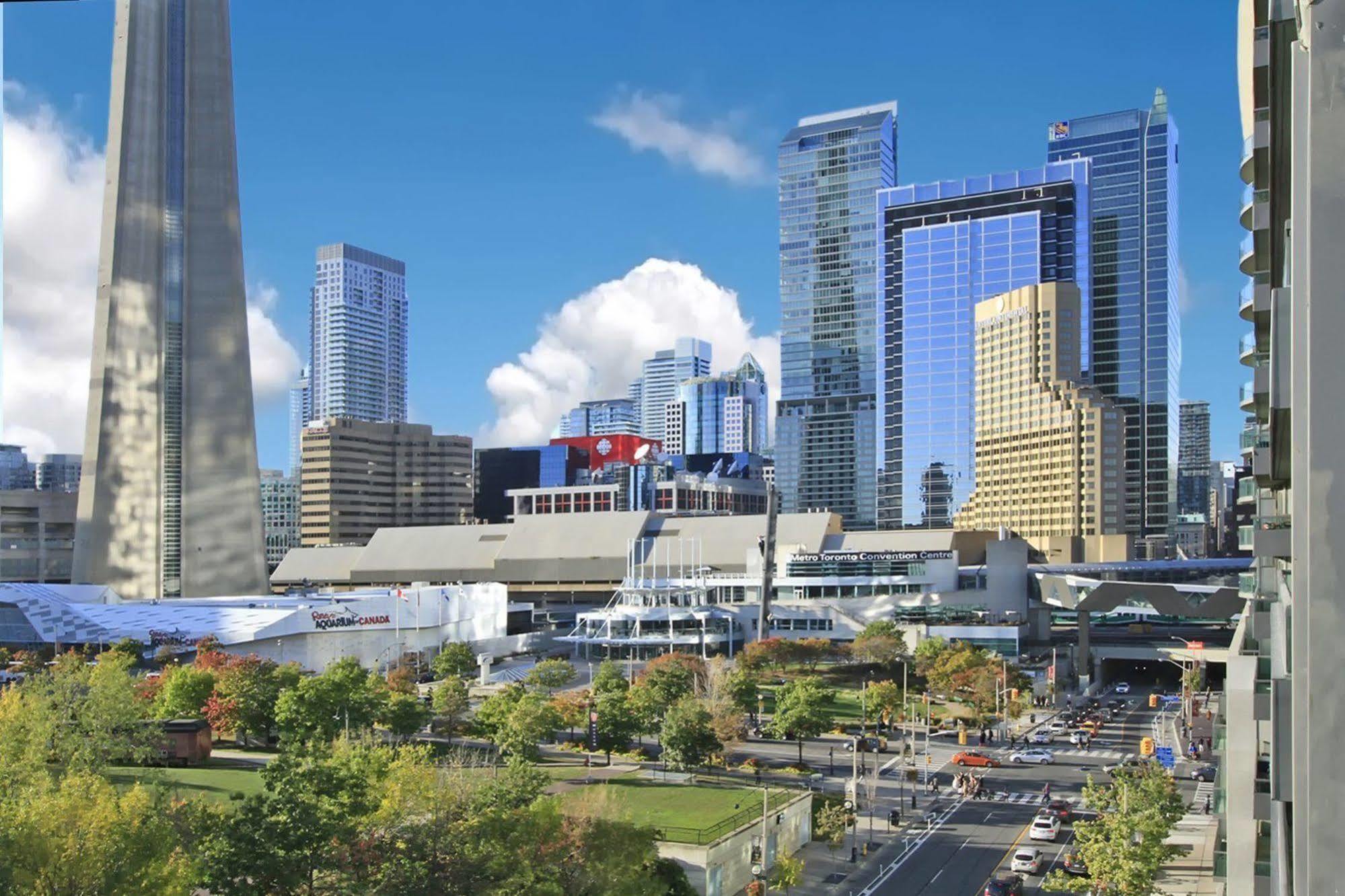 Napa Furnished Suites At Cn Tower & Maple Leaf Square Toronto Extérieur photo